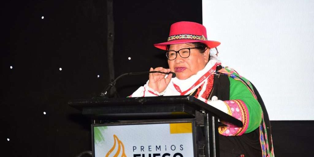 AURORA-CAYO-1024x684